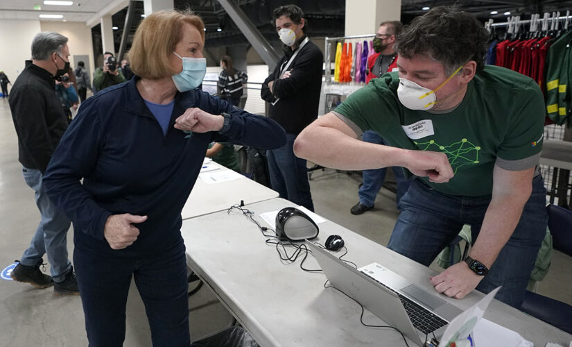 Seattle 1st major city to fully vaccinate 70%, mayor says