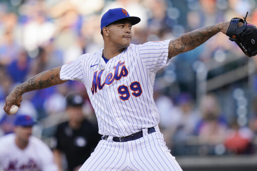 Walker strikes out career-high 12 to lead Mets over Cubs 3-2