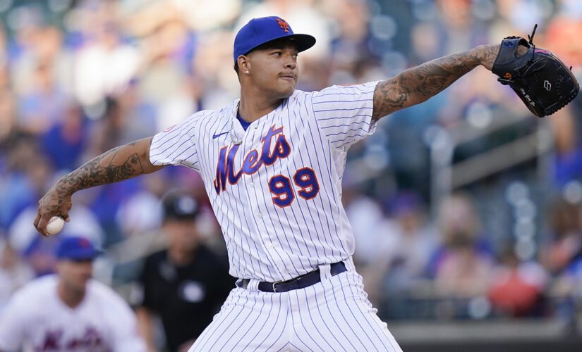 Walker strikes out career-high 12 to lead Mets over Cubs 3-2