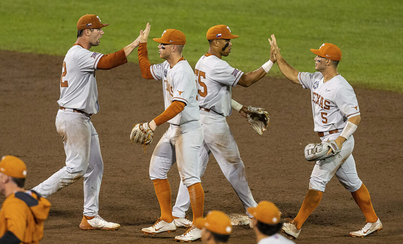 Texas defeats Virginia 6-2 to reach bracket final at CWS