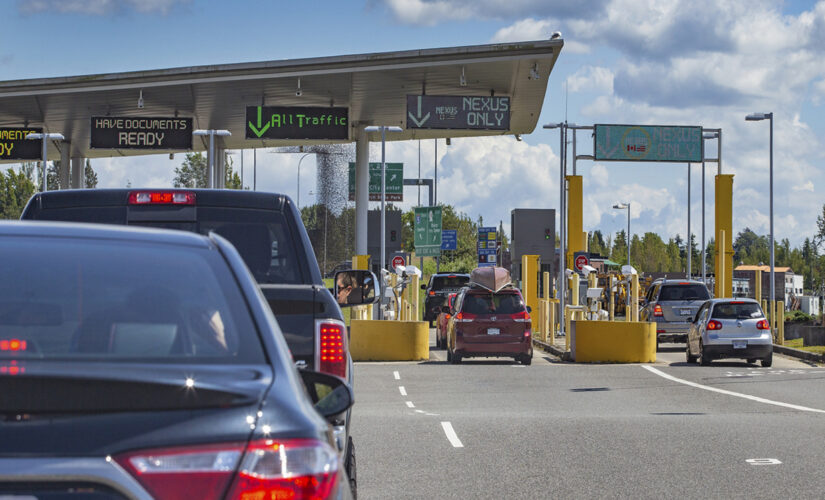 US extends travel restrictions at Canada, Mexico land borders through July 21