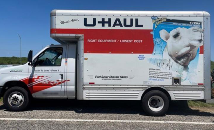 Texas border patrol agents bust U-Haul truck smuggling 27 illegal immigrants