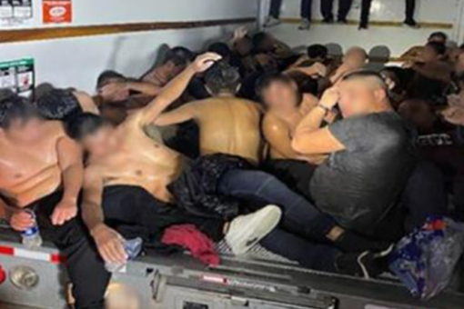 Texas Border Patrol finds 33 illegal immigrants packed in a U-Haul with temperature above 100 degrees