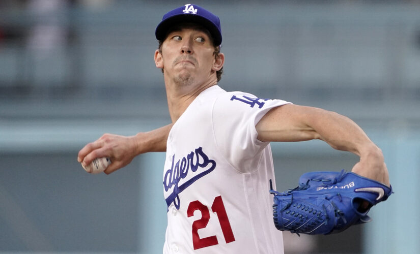Buehler deals, surging Dodgers sweep Giants with 3-1 victory