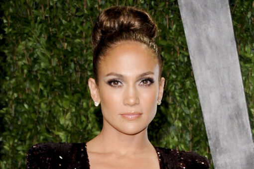 Jennifer Lopez inks first-look deal with Netflix