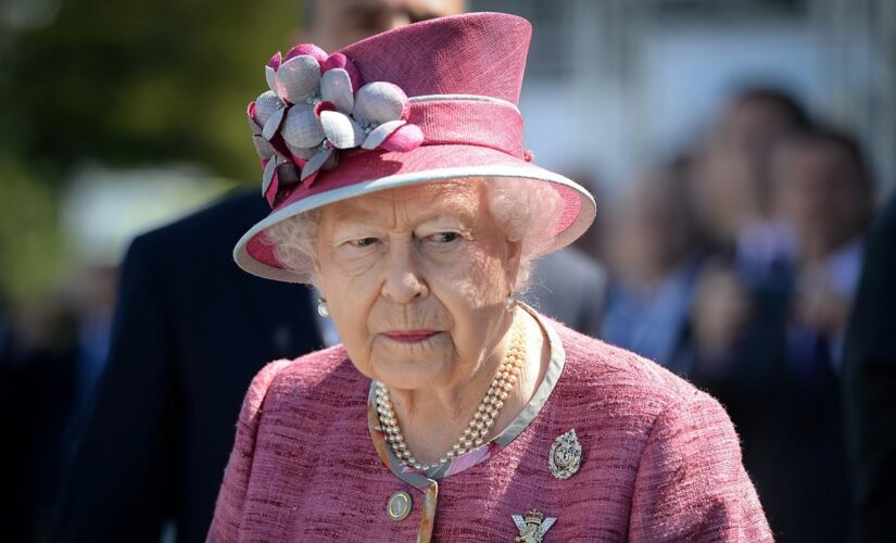 Buckingham Palace barred minorities from office jobs in ’60s, documents in National Archives show