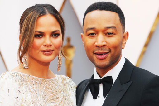 John Legend shares photo of Chrissy Teigen amid ongoing bullying scandal