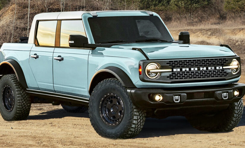 Bronco pickup in the works? Ford caught testing Jeep Gladiator