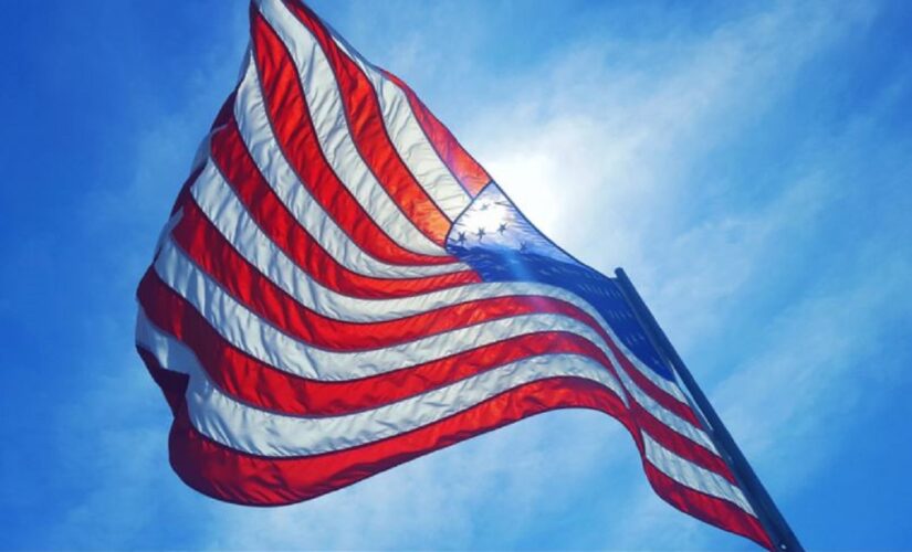Colorado mayor suspends Pledge of Allegiance at meeting, attendees recite it anyway