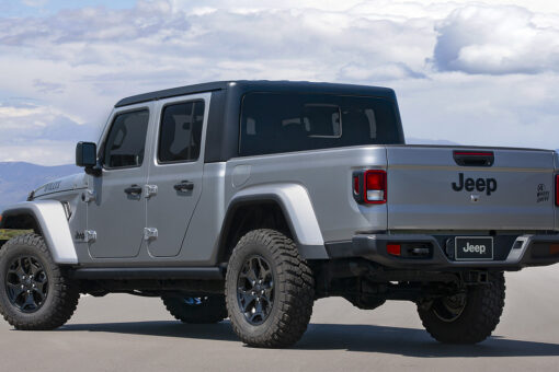 Plug-in hybrid Jeep Gladiator pickup teased as Ford F-150 Lighting competitor