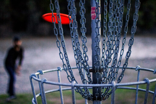 Pro disc golfer nails unbelievable 247-foot shot to force playoff