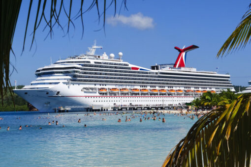 CDC lowers COVID-19 risk alert for cruise travelers