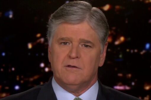 Hannity shreds Dems on border crisis response, Biden admin ‘aiding and abetting’ lawbreaking