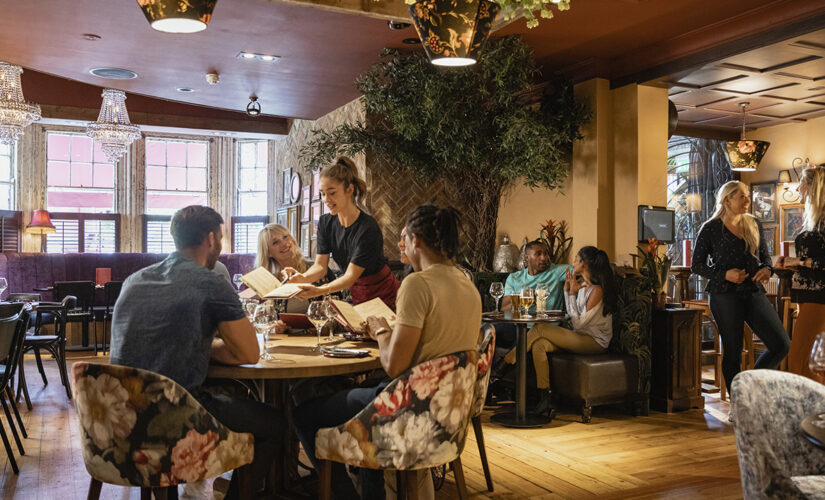 With NY Hamptons restaurants maxed out, some offer big bribes for table reservations