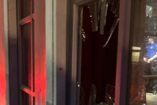 NYC protesters smash restaurant window, injuring diner: report