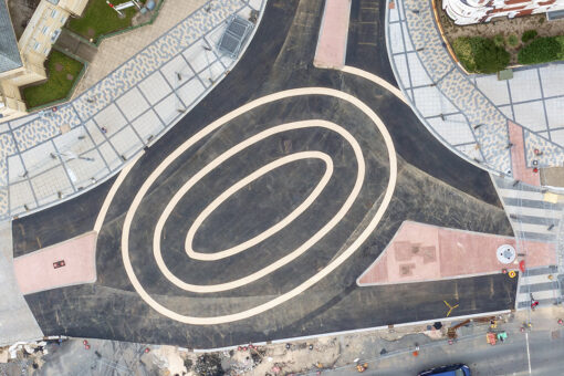 British drivers baffled by bizarre roundabout painted on road