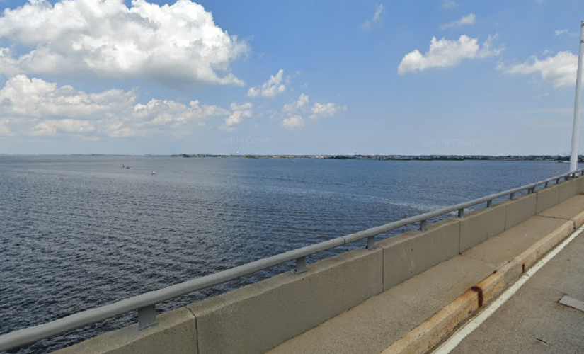 New Jersey boat crash leaves 18-year-old dead, 5 others injured