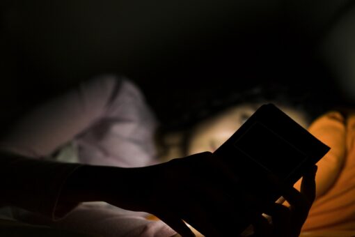 Coronavirus lockdowns led to more screen exposure, sleep issues, study suggests