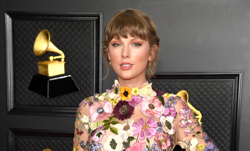 Taylor Swift uses 2021 CMT Music Awards win to praise her mother