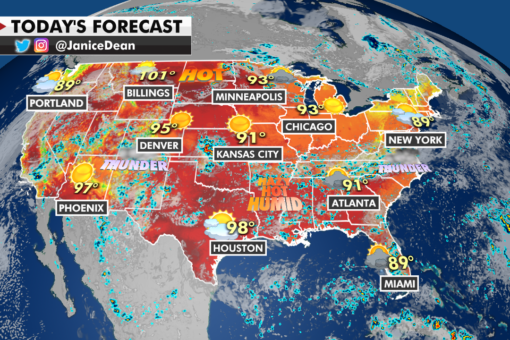 Strong storms possible in upper Midwest; heat, humidity move into central US