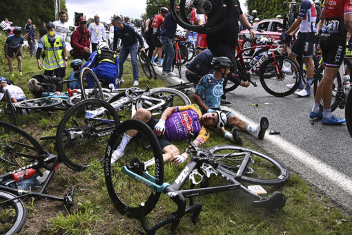 Tour de France drops lawsuit against fan who caused massive crash