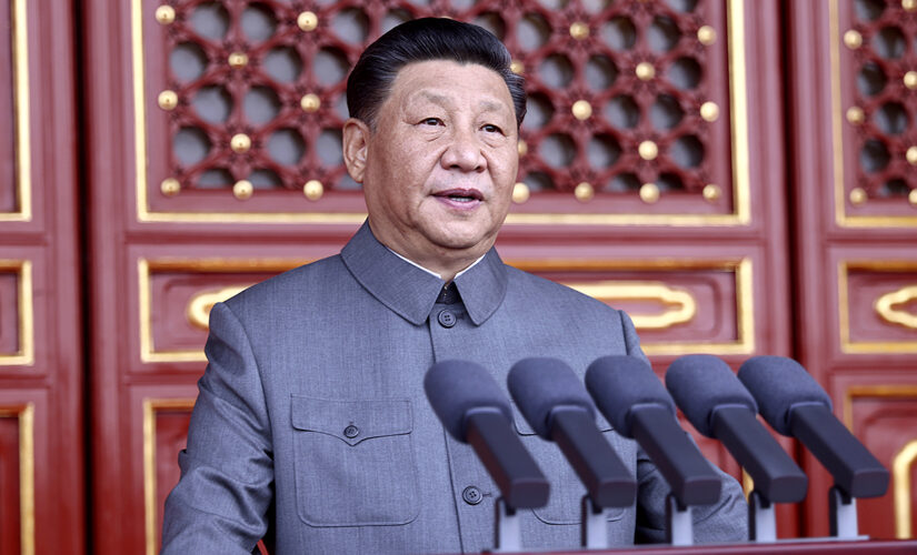 China’s Xi warns Taiwan on independence, sends message to West