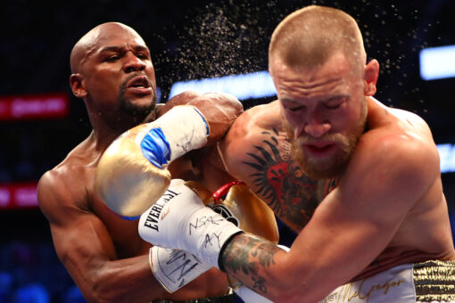 Floyd Mayweather Jr. takes swipe at Conor McGregor after his injury