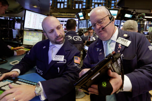 Stock futures trade higher ahead of GDP report