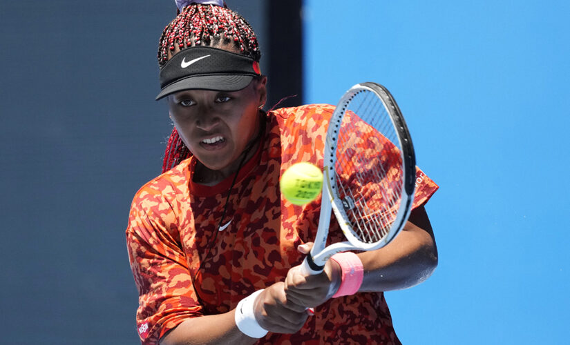 Osaka makes her return against Zheng at Tokyo Olympics