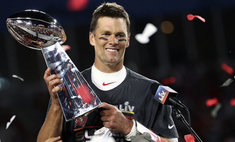 Tom Brady played entire 2020 NFL season with torn MCL: reports