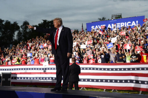 Trump makes no mention of DeSantis at Florida rally