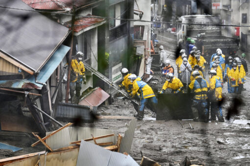 Deadly Japan mudslide: 1,000 involved in rescue operation in resort town