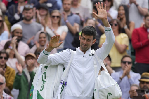 Djokovic wins at Wimbledon for 50th major quarterfinal berth