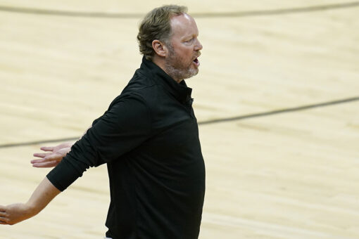 Coach’s dad wants Bucks to press, Giannis likes the idea