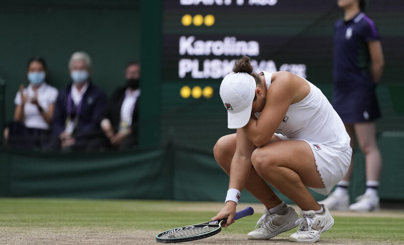 Ash Barty tops Karolina Pliskova at Wimbledon for 2nd Grand Slam title
