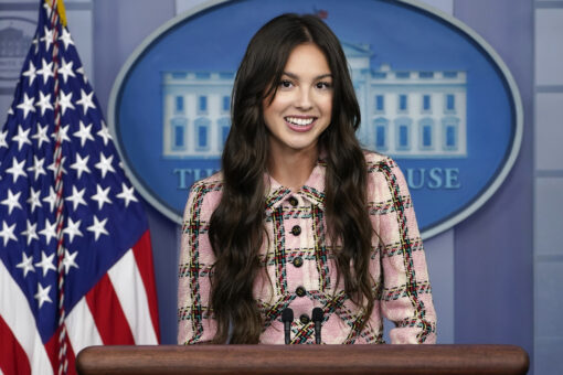 Popstar Olivia Rodrigo visits White House, promotes COVID-19 youth vaccination at press briefing