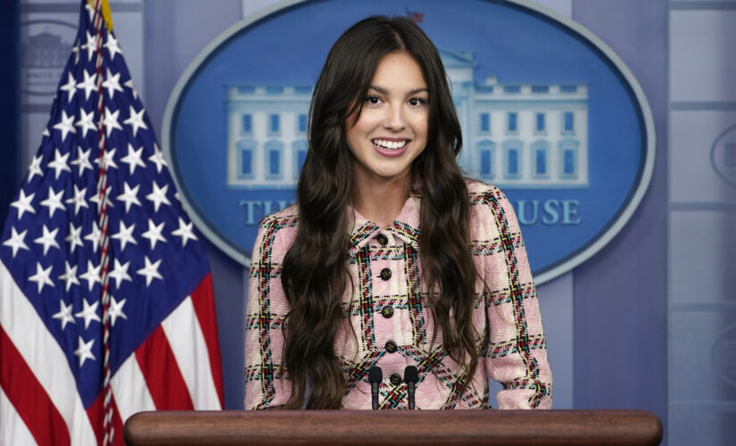 Popstar Olivia Rodrigo visits White House, promotes COVID-19 youth vaccination at press briefing