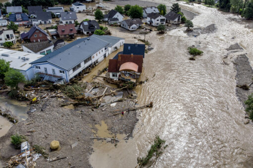 European floods: Rescuers race to prevent more death