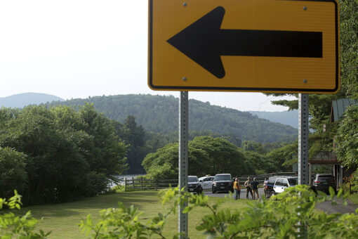 Renowned Vermont hot air balloon pilot falls to death after getting caught under basket: ‘Creative genius’