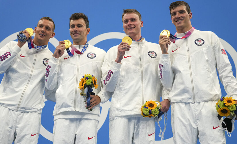 US swimmers win 8 medals at Tokyo Olympics, including historic 6 on Sunday