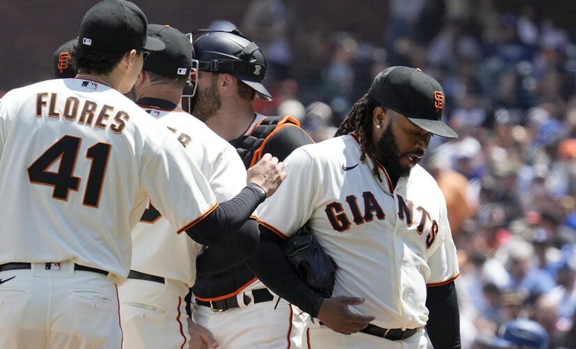 Crawford back with 2-run double as Giants blank Dodgers 5-0