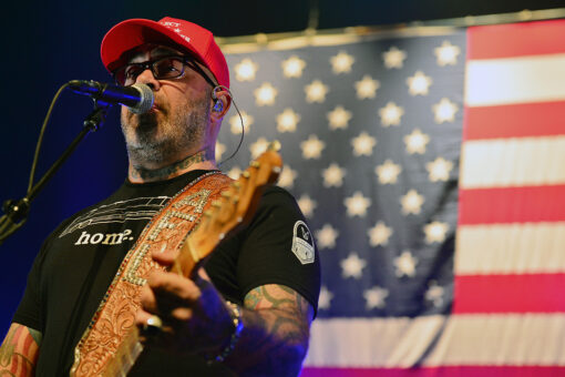 Aaron Lewis’ liberal-bashing track defended by Big Machine Label founder who refuses to ‘cancel’ him