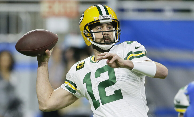 Bruce Smith lets Packers know they need to get right with Aaron Rodgers