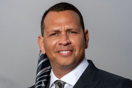 Alex Rodriguez posts thirst trap on Instagram, asks fans if they prefer him in a suit or shirtless: ‘1 or 2?’
