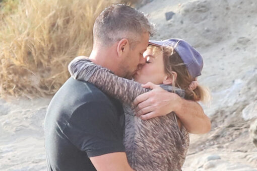 Renee Zellweger and Ant Anstead spotted kissing on the beach