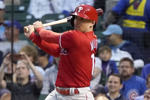Miller hits 3 HRs, Phillies rout reeling Cubs 8-0