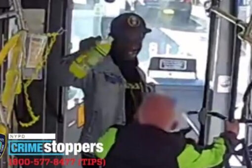Man pours drink on 83-year-old man on Bronx bus