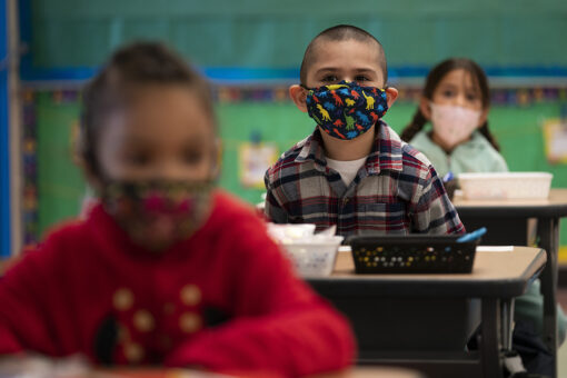 America’s largest teachers’ union to vote on mandatory COVID-19 vaccinations, masks and testing for students