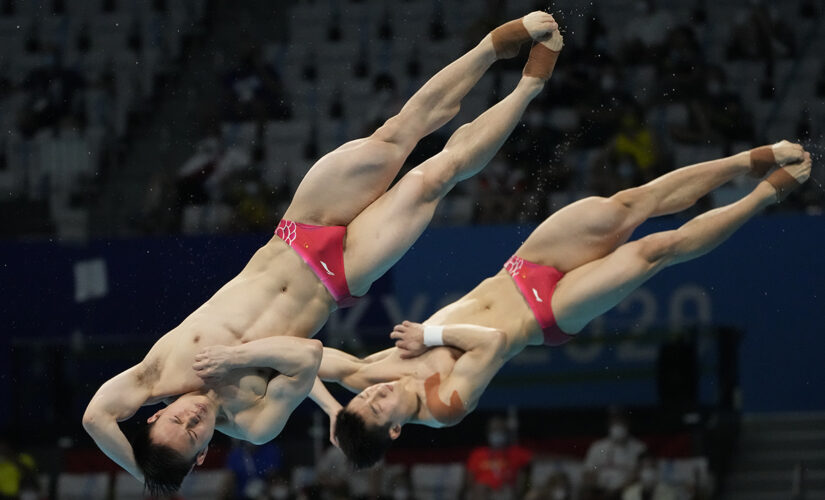 China wins 3rd Olympic synchro diving medal; US gets silver