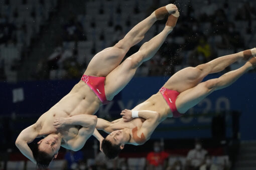 China wins 3rd Olympic synchro diving medal; US gets silver